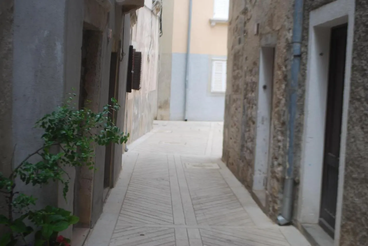 Apartment Sidro Cres
